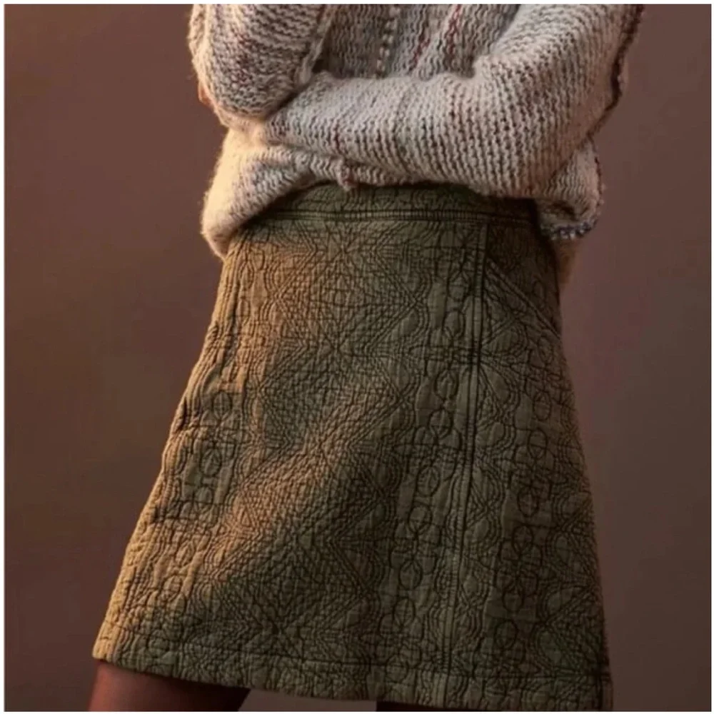 M21 NWT Anthropologie‎ Pilcro Moss Embossed Mini Skirt